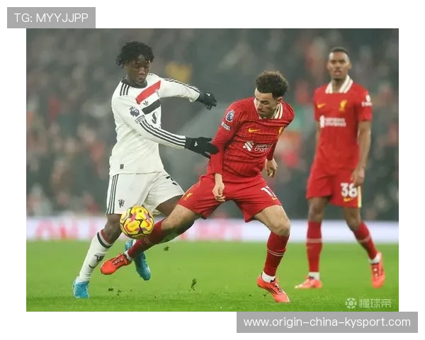 阿诺德角球助攻利物浦门前头球建功